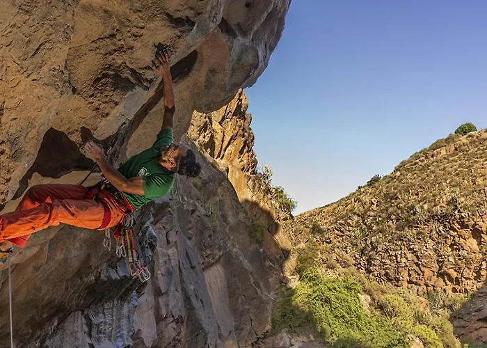 Tenerife Climbing House *
